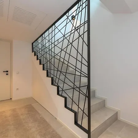 Mgh Luxury - Corte Garden 34