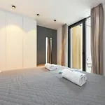 Mgh Luxury - Corte Garden 34 アパート *