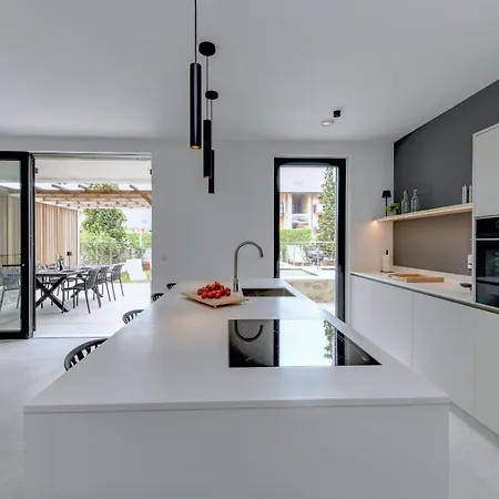 Mgh Luxury - Corte Garden 34 Lägenhet Bardolino