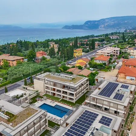 Mgh Luxury - Corte Garden 34 Бардоліно