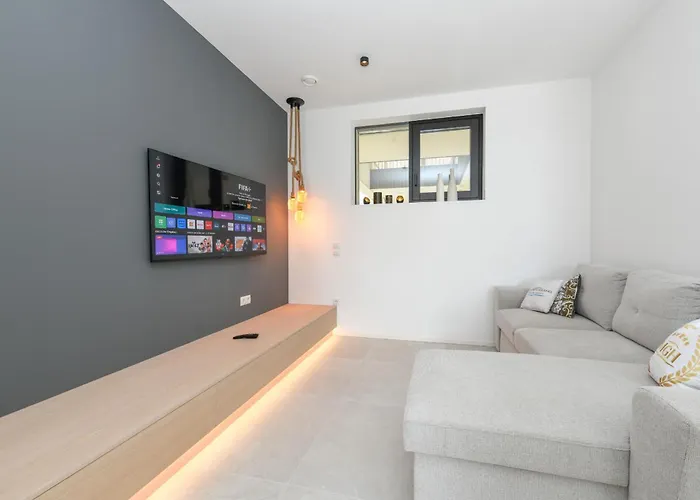 Mgh Luxury - Corte Garden 34