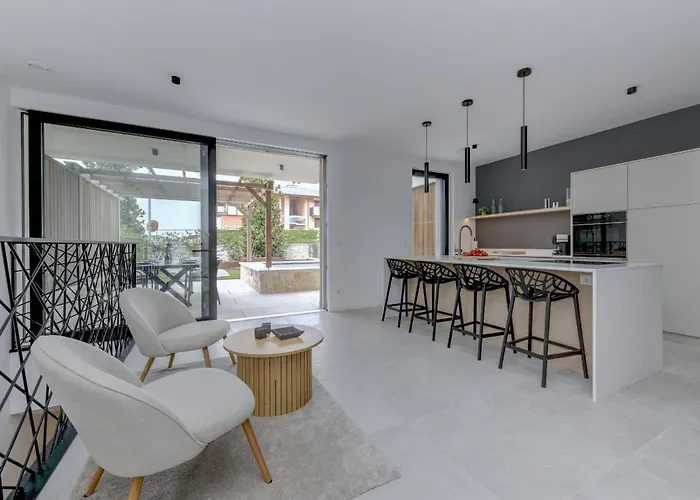 Mgh Luxury - Corte Garden 34 Апартаменти *