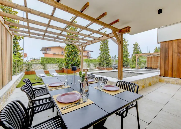 Mgh Luxury - Corte Garden 34 Бардоліно